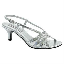 im on a mission......to find shoes