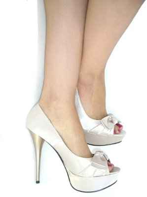 SHOES  -  Opinions needed!