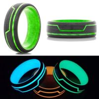 Can i see the your Fh's wedding band? - 1