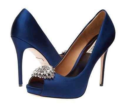 Show me your wedding shoesssss!