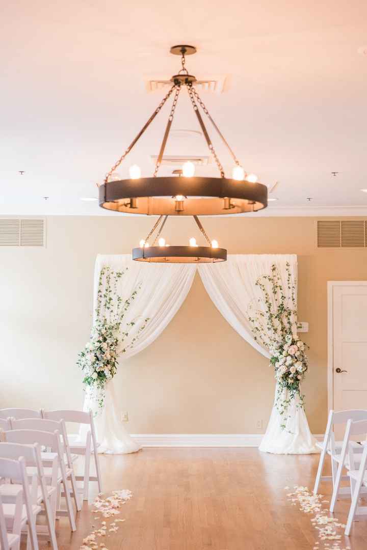 Can I see pics of your aisle/ceremony decor and wedding arbors?