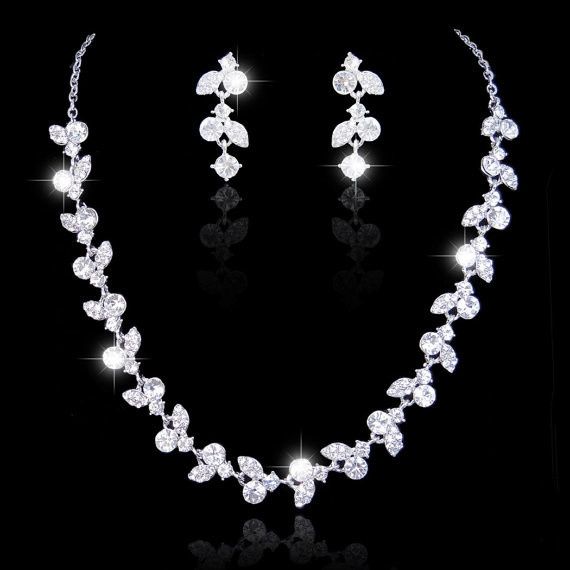 Show me your bridal accessories