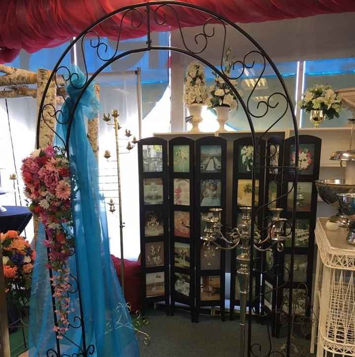 How vital is an arch or altar? What if it's flowerless?