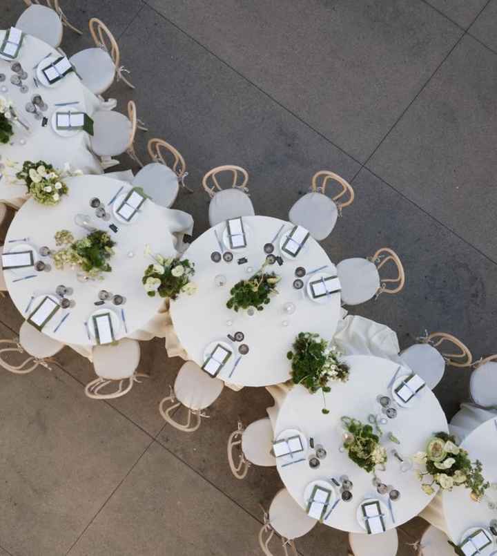 Round table styling - 1