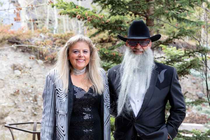 Non-pro bam 80s Wedding - 31