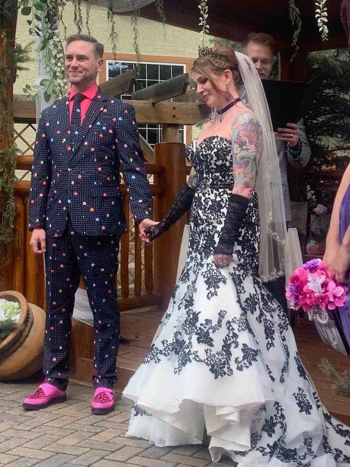 Non-pro bam 80s Wedding - 32