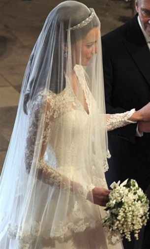 Cathedral Veil at Alter - 6