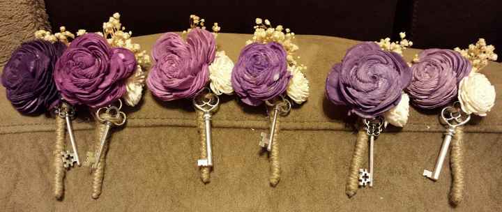 FLOWERS! Who is going to do DIY?