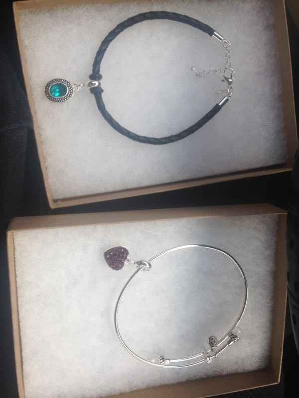 Got MoB and MoG gifts!!!