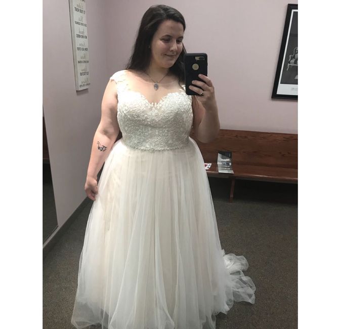 Where are all my “thicker” brides at? - 2