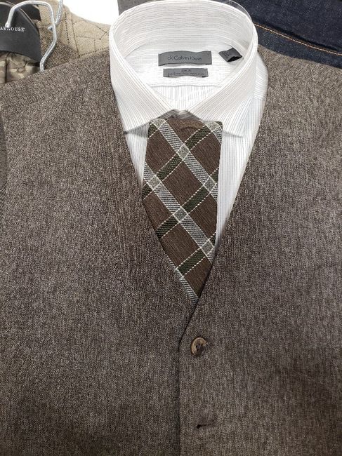 Finding groomsmen attire - 1