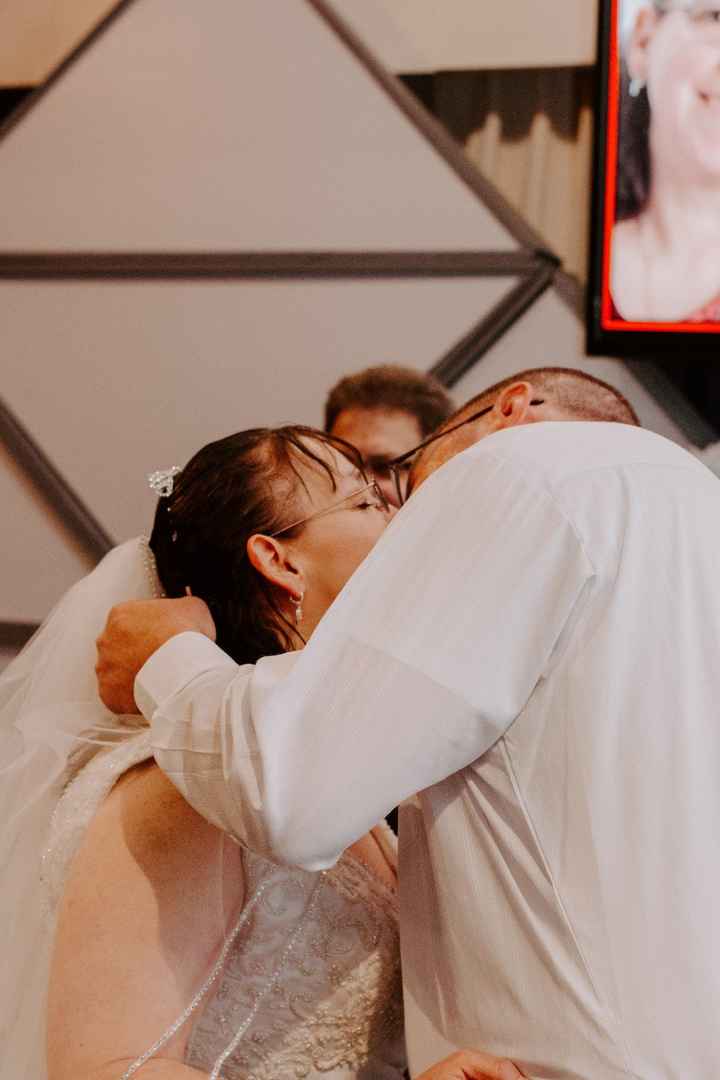YOU MAY KISS THE BRIDE!!