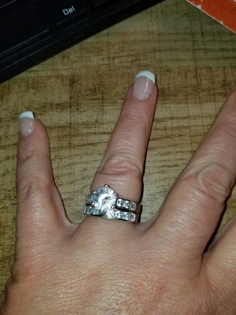 Here is my wedding band and engagement ring set!!