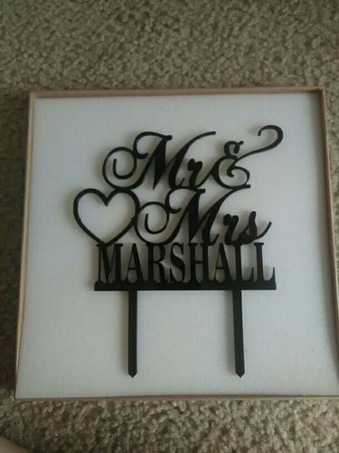 Cake topper