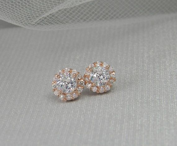 Earrings! Lemme see em