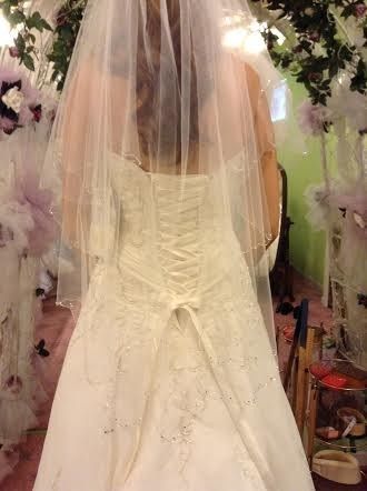 Help me pick my veil!