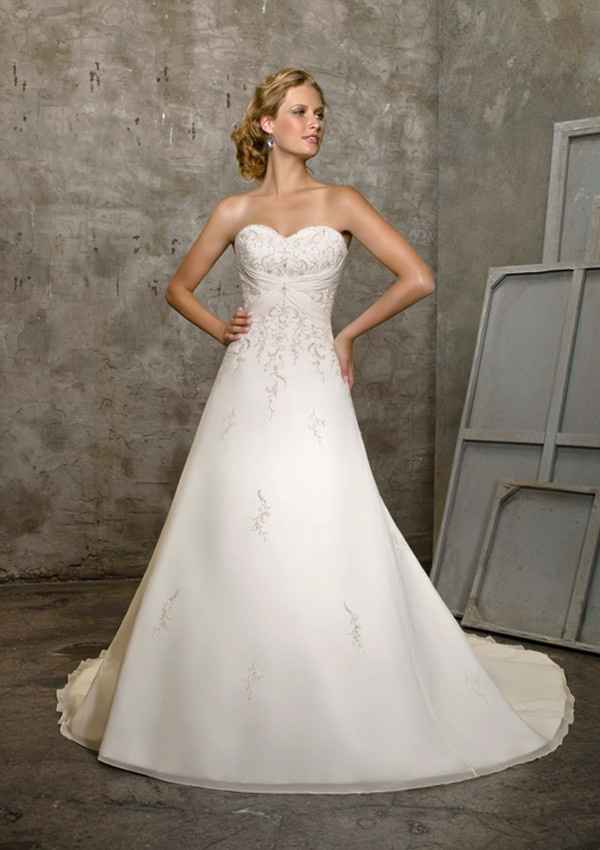 Here's my dress!! What do you guys think?