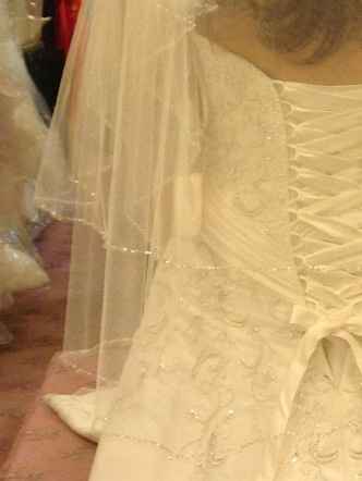 Help me pick my veil!