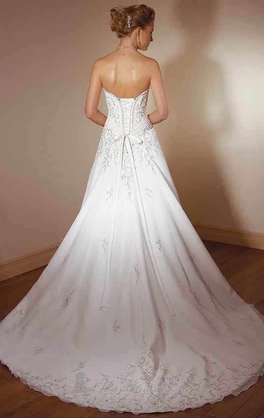 Here's my dress!! What do you guys think?