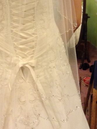 Help me pick my veil!