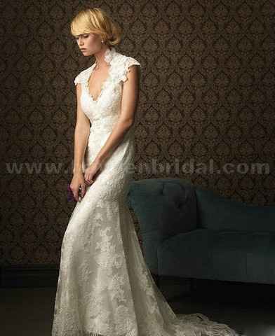 Let's see those dresses!