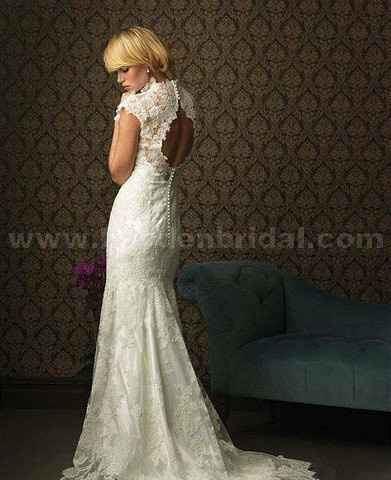 Let's see those dresses!