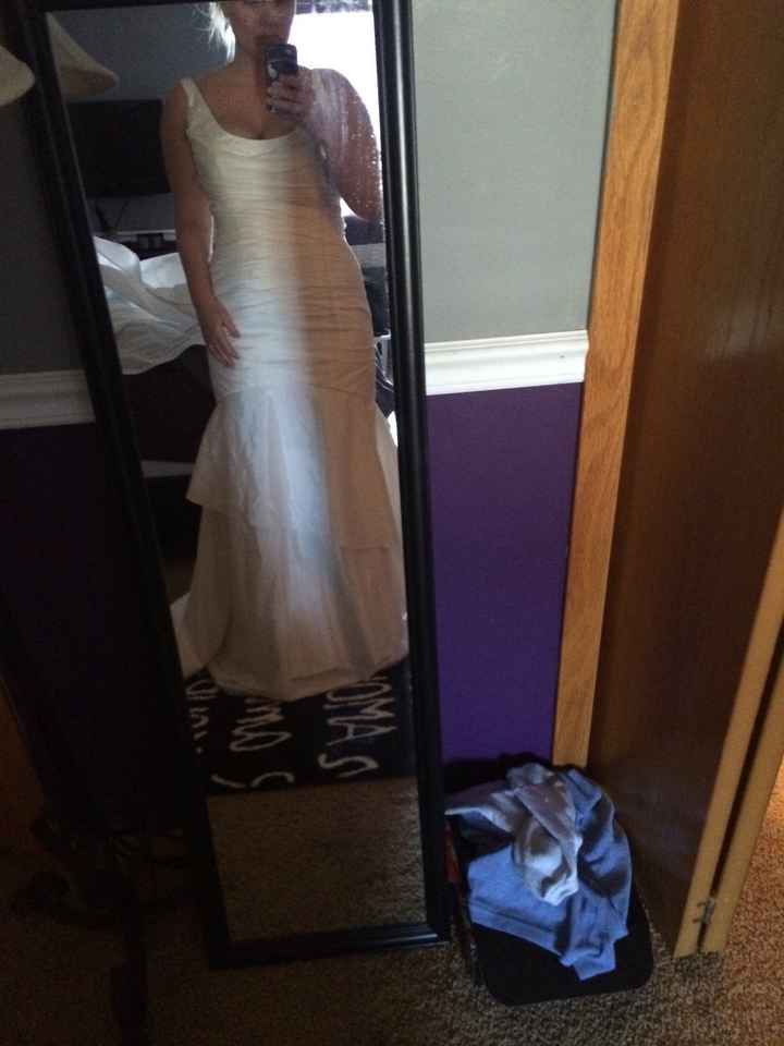 8 pounds down and my dress looks sooo much better!