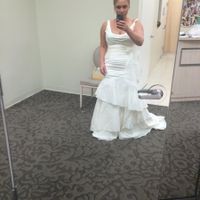 8 pounds down and my dress looks sooo much better!