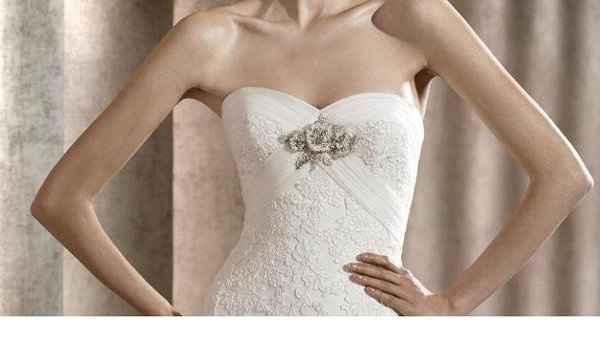 DRESS HELP! adding a little bling factor