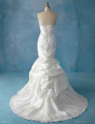 Lets Discuss... BUSTLES! *