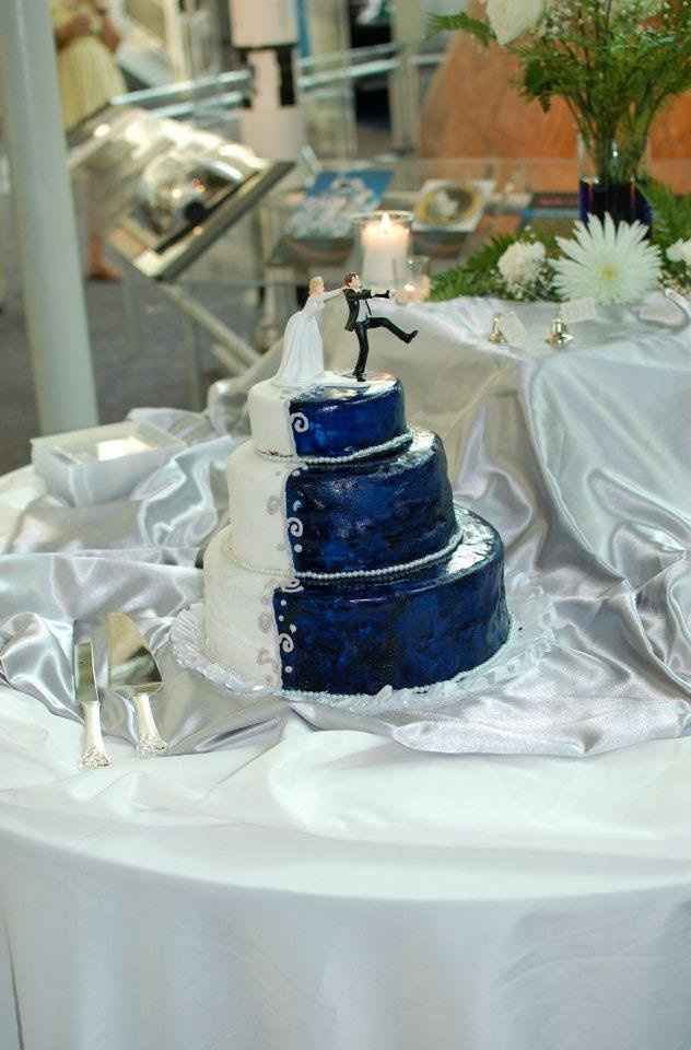 Been married for a week now :)  UPDATE!: Pictures!