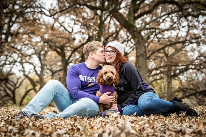 Dogs in engagement photos - 3