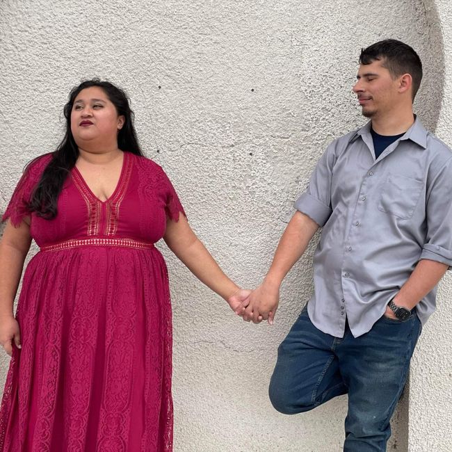 Plus Size Engagement Photo Outfit 6