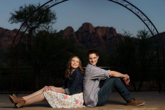Engagement pictures!! - 2