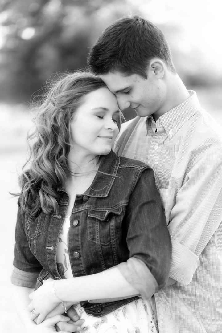 Engagement pictures!! - 3