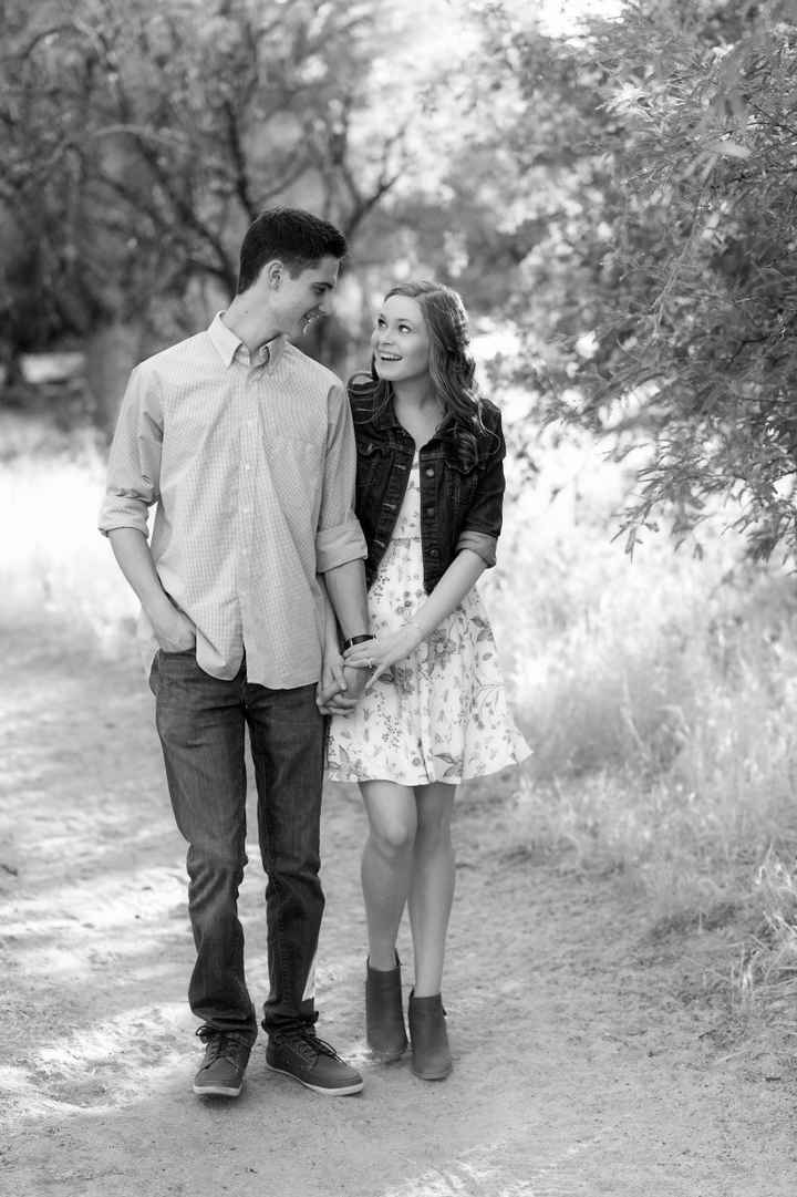 Engagement pictures!! - 4