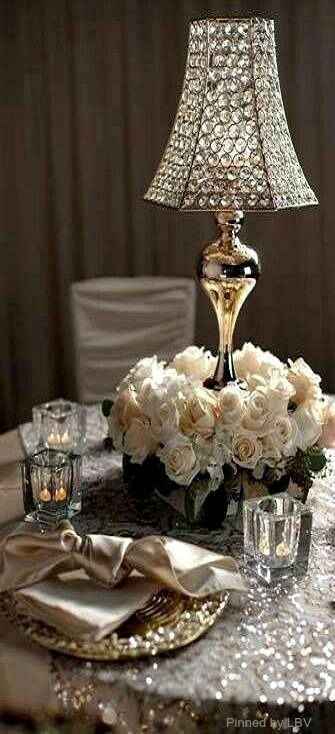 Anyone here NOT doing a rustic or shabby chic wedding?!