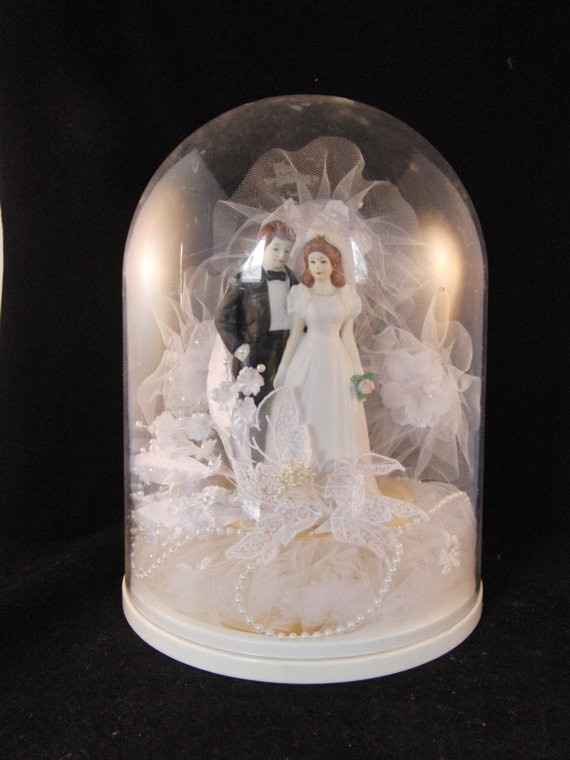 What does your cake topper look like?