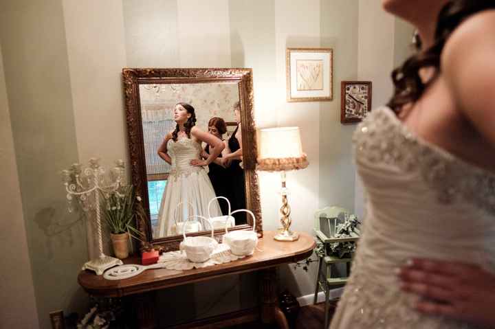 BAM! ( Millions of Pro Pics) and lots(LOOOTS) of talking