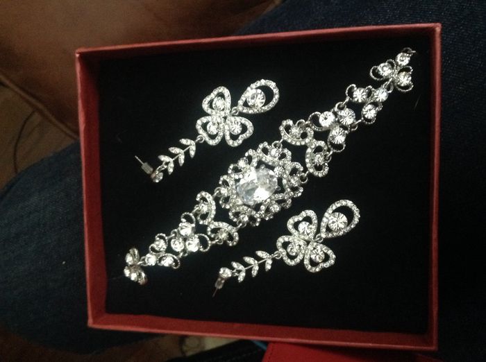 My jewelry has arrived, Let me see yorus!