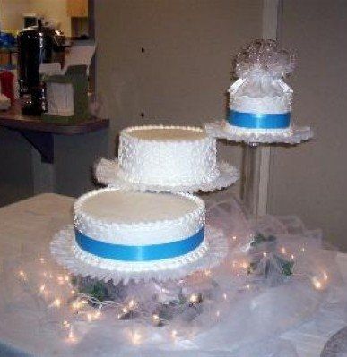 Cake Weddings Planning Wedding Forums Weddingwire Page 2 - a money saver would be to purchase white cakes and add ribbon flowers to them and also buy cake holders like these since they re not wedding cakes