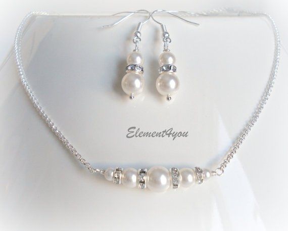 Bridemaids dresses and accessories, help!