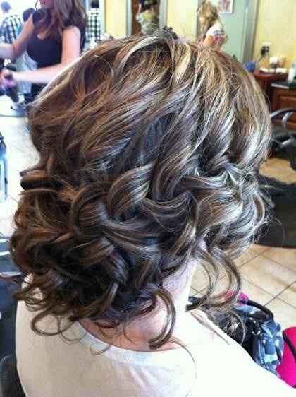 Drop me some wedding pictures of hair!!