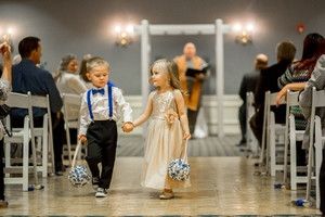 I wanna see your flower girl dresses!!