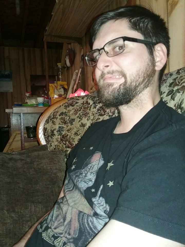 What is one reason you love your fiancé(e) right now? ❤️ - 1