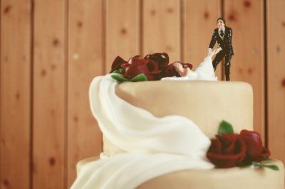 Stuck between two cake toppers... ahhh