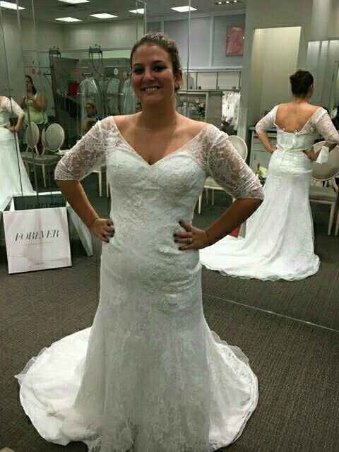 Calling plus size brides, show me your Dress