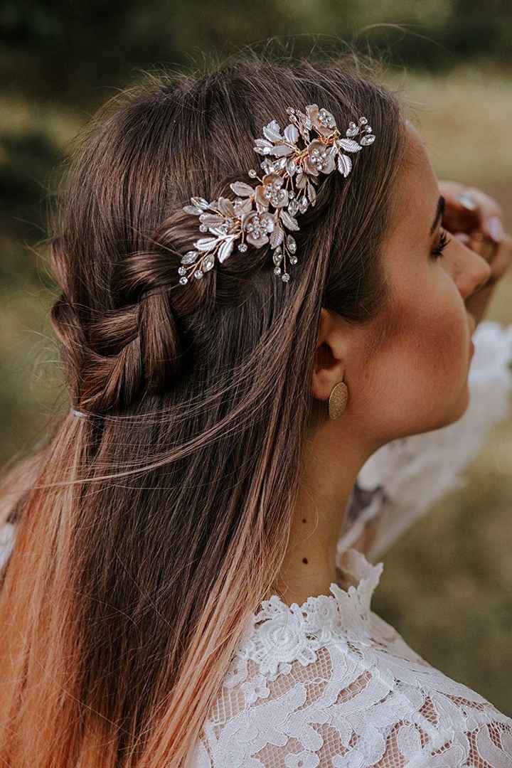 The hair comb maybe i should get so it can match my shoes.