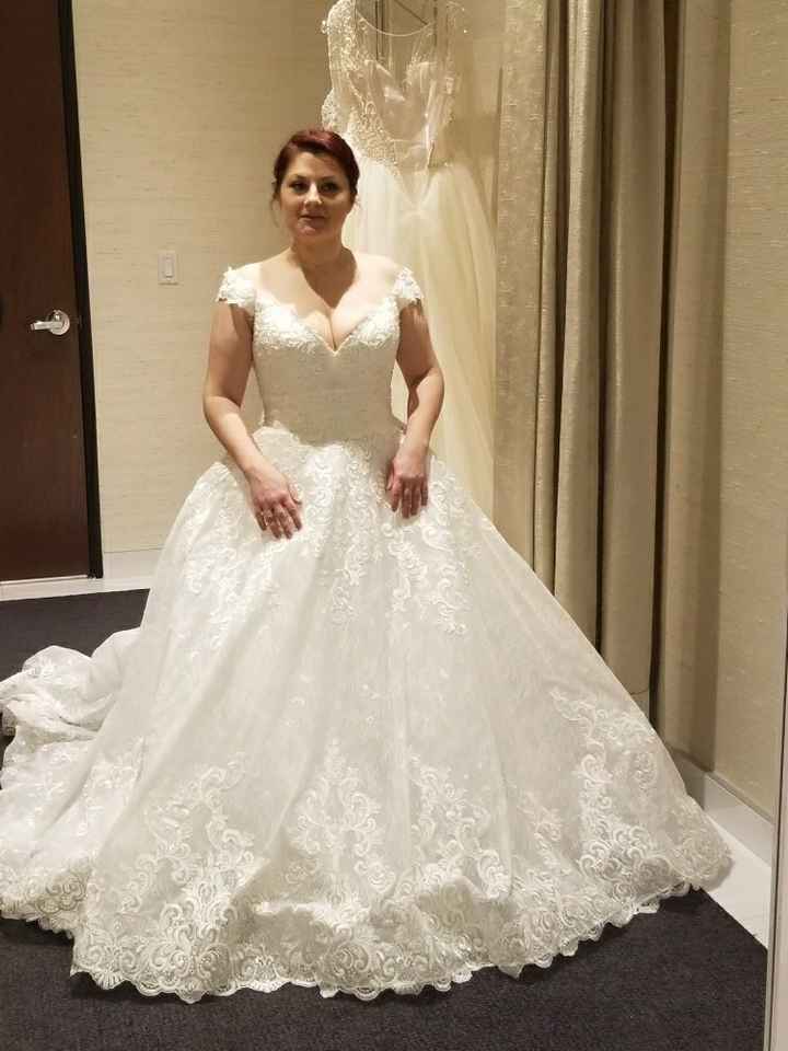  Choosing a dress - 1