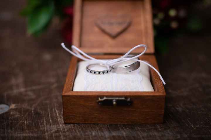 Wedding band for oval engagement ring - 2